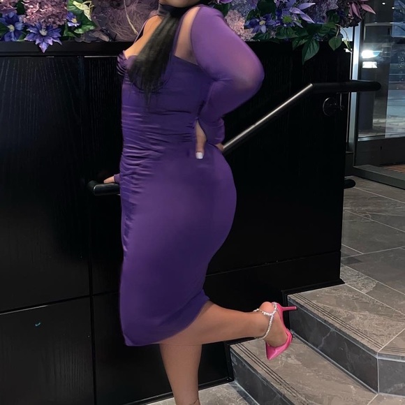 ✨House of CB Talika Dress ✨ (read description before buying) - Picture 4 of 4